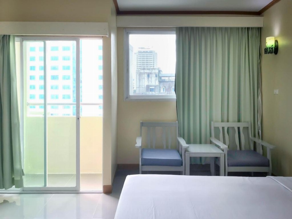 J Two S Pratunam Hotel Image 11
