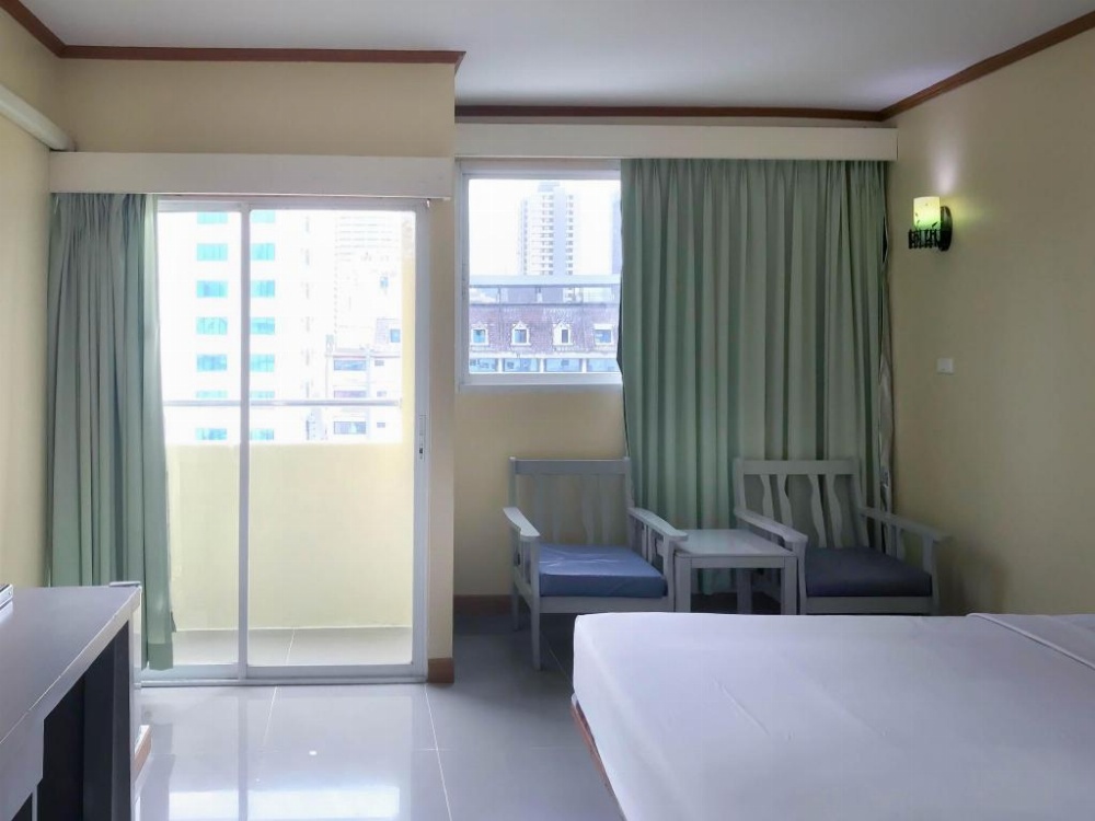 J Two S Pratunam Hotel Image 12