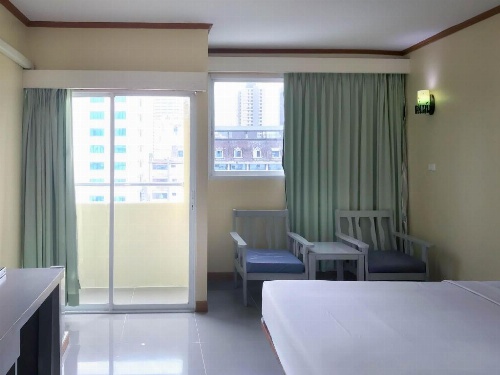 J Two S Pratunam Hotel image 12