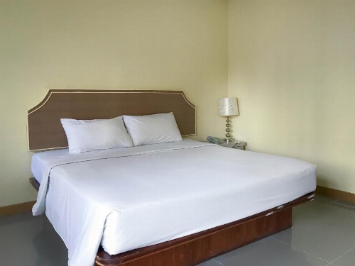 J Two S Pratunam Hotel image 5